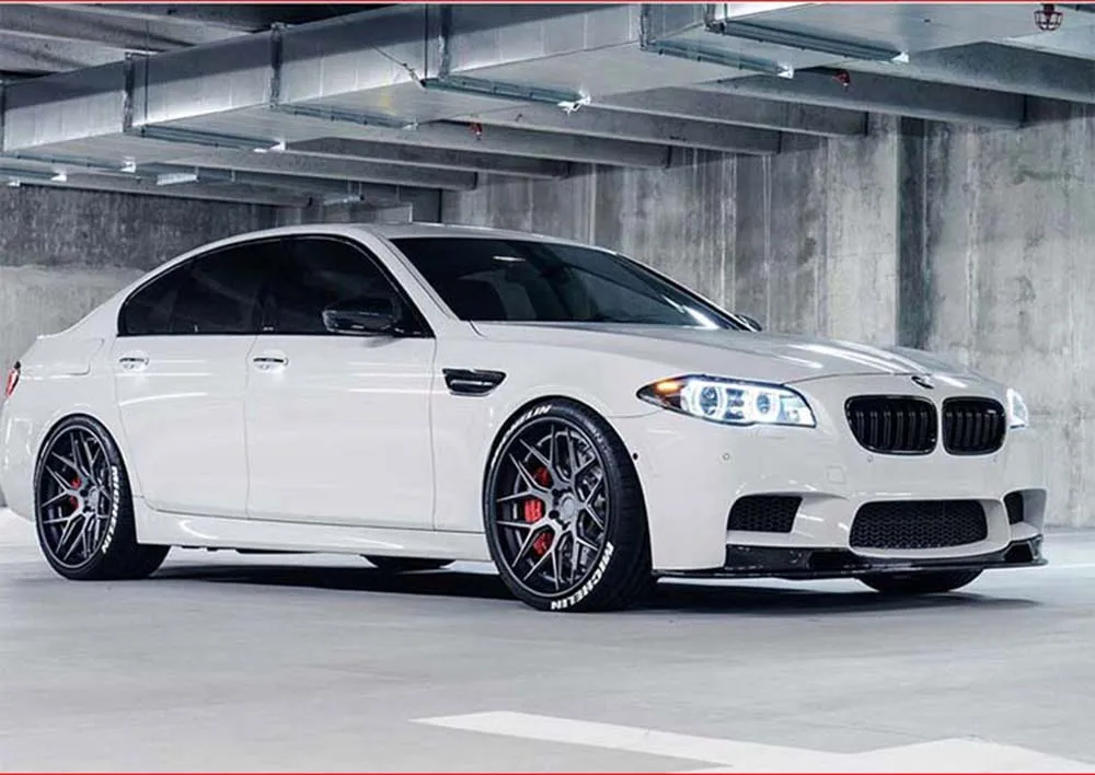 BMW m5 белый седан