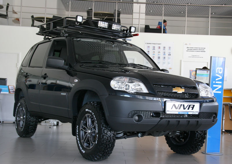 Шеви нива тюнинг. Chevrolet Niva Tuning. Тюнингованная Шеви Нива. Внедорожный тюнинг Шевроле Нива. Прокачать ниву Шевроле.