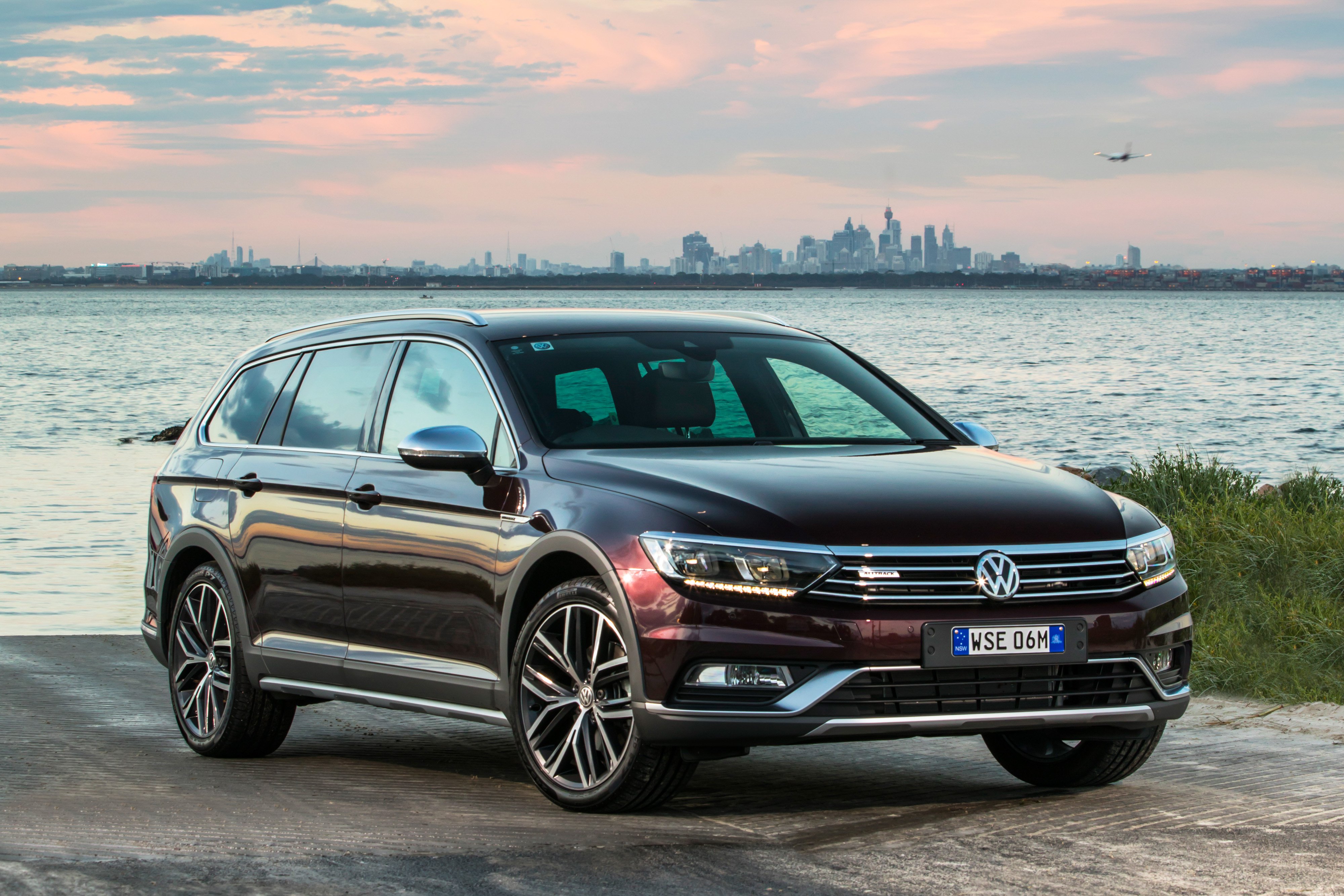 Passat alltrack. VW Passat Alltrack 2018. Фольксваген альтрек 2020. VW Passat Alltrack 2020. Фольксваген Пассат альтрек 2018.