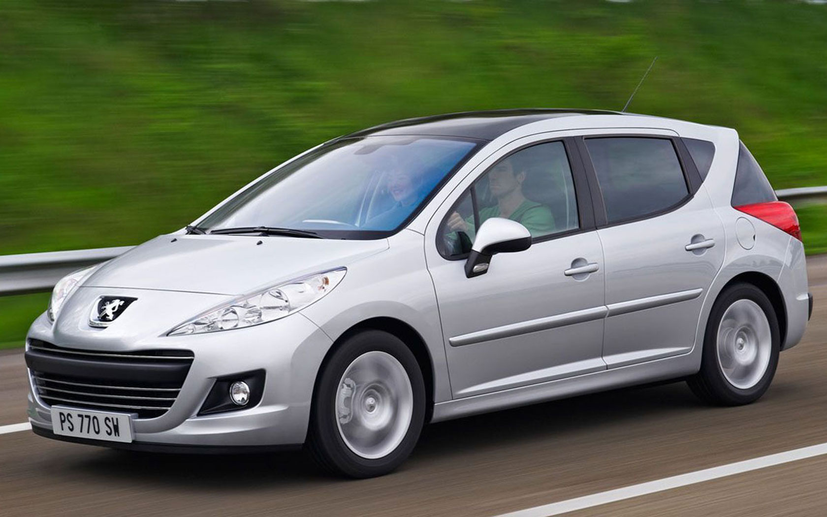 Владельцы пежо. Peugeot 207 SW 2009. Пежо 207 св универсал. Пежо 207 св 2010. Peugeot 207 SW Рестайлинг.