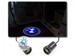 Подсветка дверей автомобиля: проекция логотипа BMW