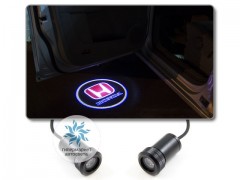 Подсветка дверей автомобиля: проекция логотипа Honda