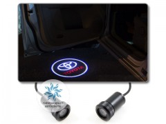 Подсветка дверей автомобиля: проекция логотипа Toyota